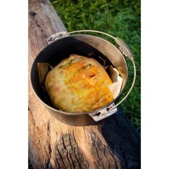 Camping Cookware Campfire Pre Seasoned Cast Iron Camp Oven 4.5 Quart -Camping Equipment Sales Shop BCF 213607 09 hi res