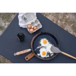 Camping Cookware Campfire Pre Seasoned Frypan 25cm -Camping Equipment Sales Shop BCF 213614 06 hi res