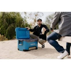 Iceboxes And Soft Coolers Igloo BMX Cooler 49L -Camping Equipment Sales Shop BCF 624162 07 hi res