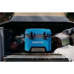 Iceboxes And Soft Coolers Igloo BMX Cooler 49L -Camping Equipment Sales Shop BCF 624162 11 hi res